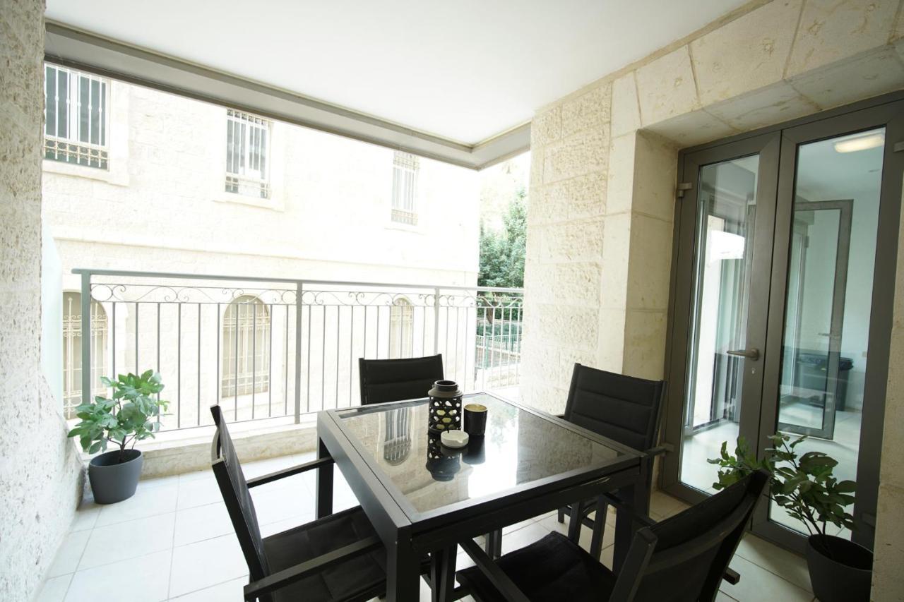 Harav Kuk Modern Apartment By Nimizz Jerusalem Ngoại thất bức ảnh