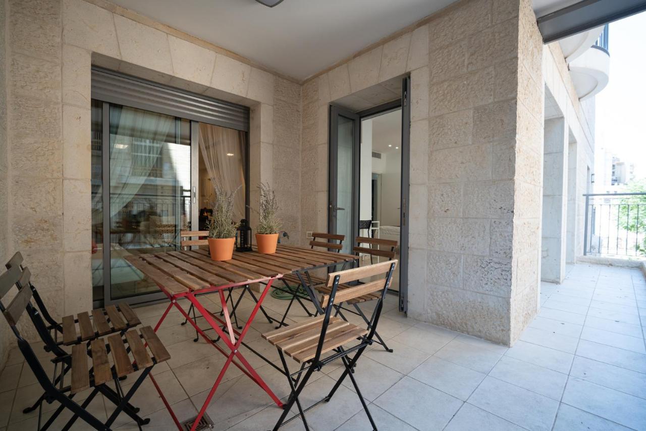 Harav Kuk Modern Apartment By Nimizz Jerusalem Ngoại thất bức ảnh