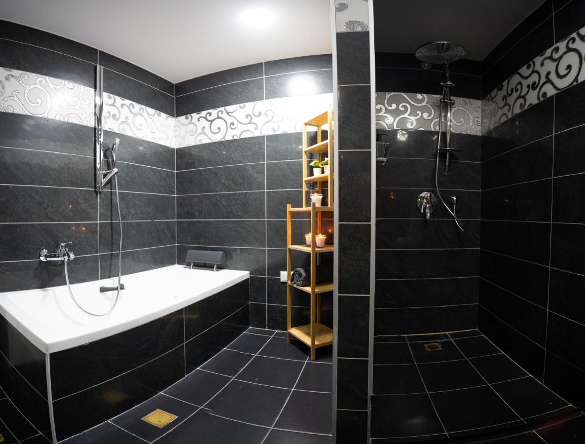 Harav Kuk Modern Apartment By Nimizz Jerusalem Ngoại thất bức ảnh