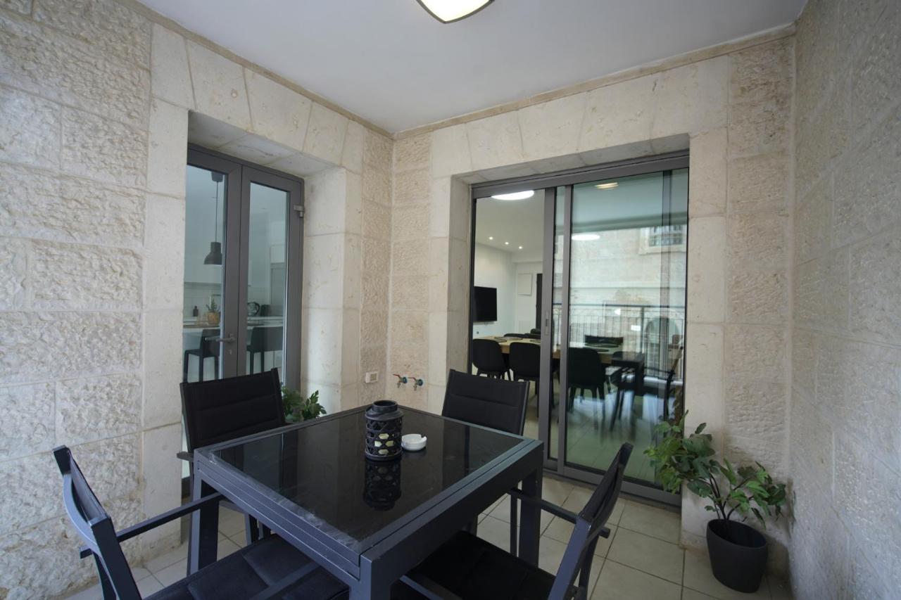 Harav Kuk Modern Apartment By Nimizz Jerusalem Ngoại thất bức ảnh