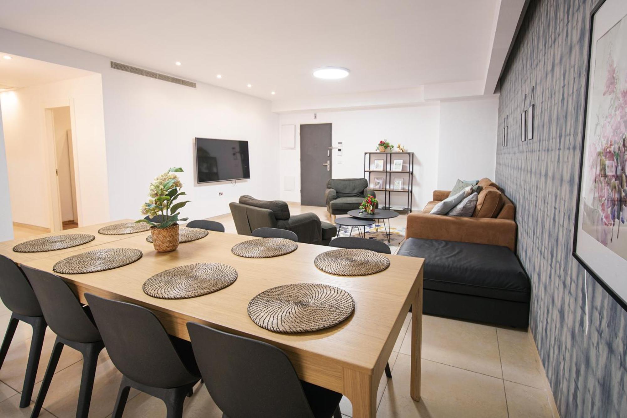 Harav Kuk Modern Apartment By Nimizz Jerusalem Ngoại thất bức ảnh